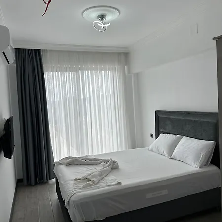 Apartment Azra 3 Kisilik Havuzlu Luex