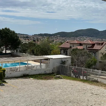 Azra 3 Kisilik Havuzlu Luex *