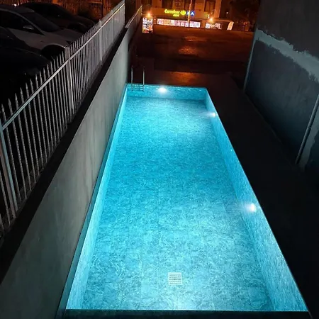 Apartment Azra 3 Kisilik Havuzlu Luex